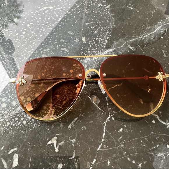 BEE ♡ Aviators Sunglasses - Picture 5 of 6